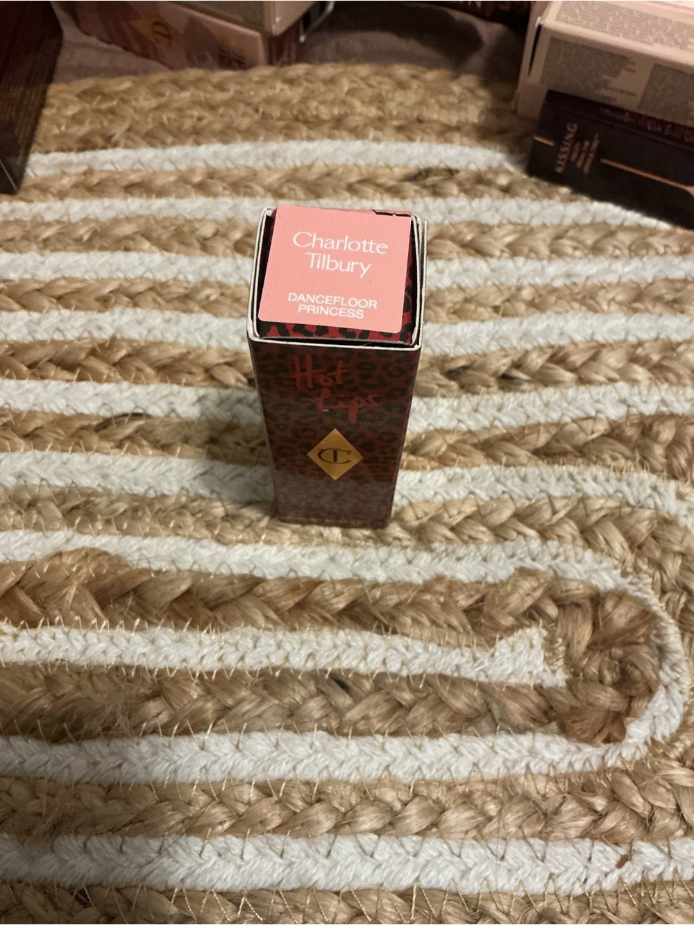 Charlotte Tilbury Dancefloor Princess Lipstick - Coral Pink